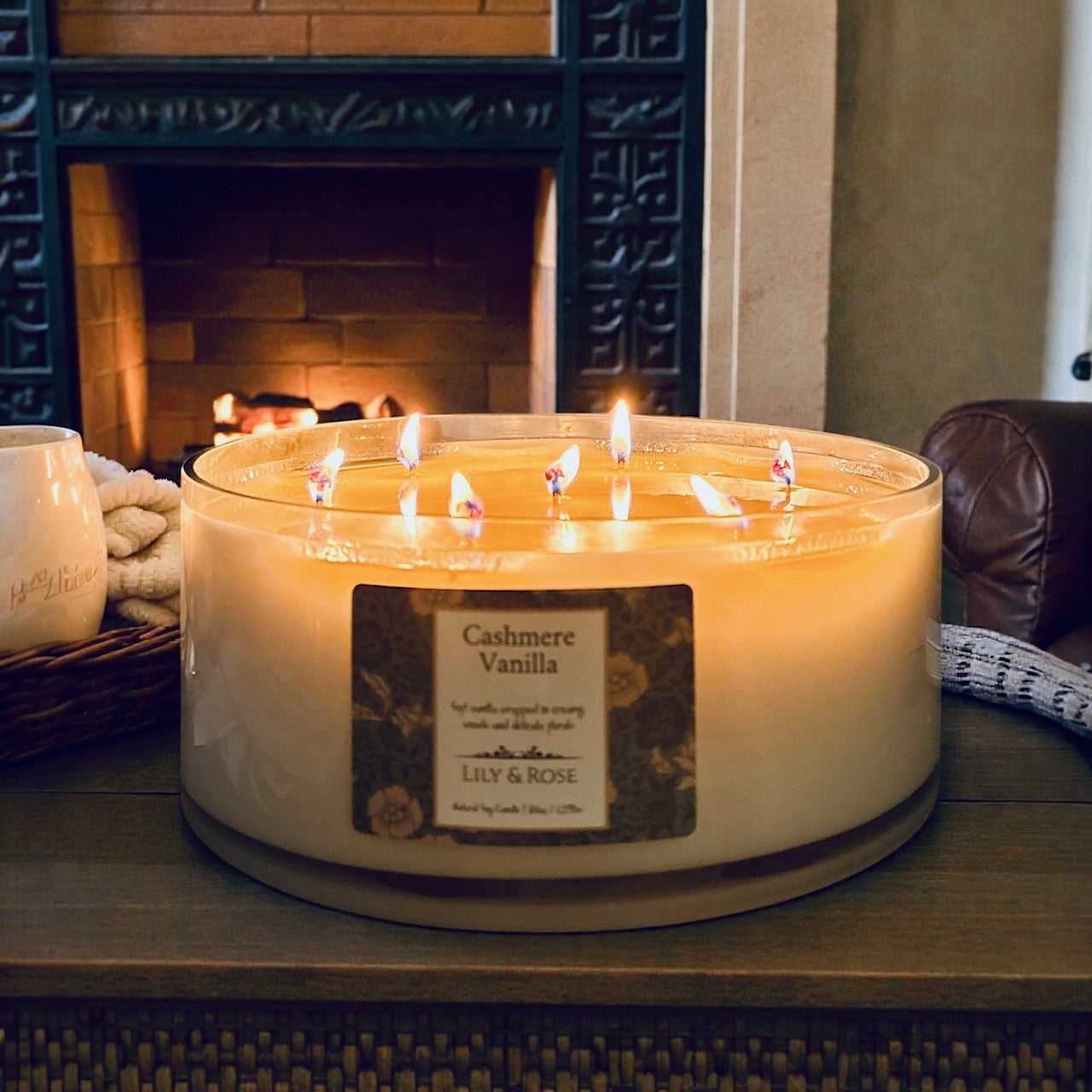 7 wick Cashmere Vanilla_100oz_ Soy Wax - LILY & ROSE 